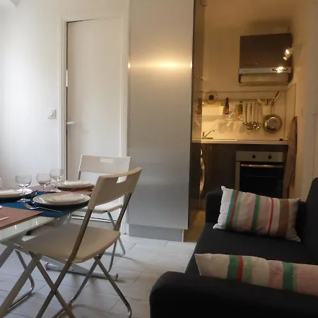 T3 Meuble Centre Donnant Sur Jardin