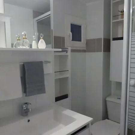 T3 Meuble Centre Donnant Sur Jardin * Bastia (Corsica)